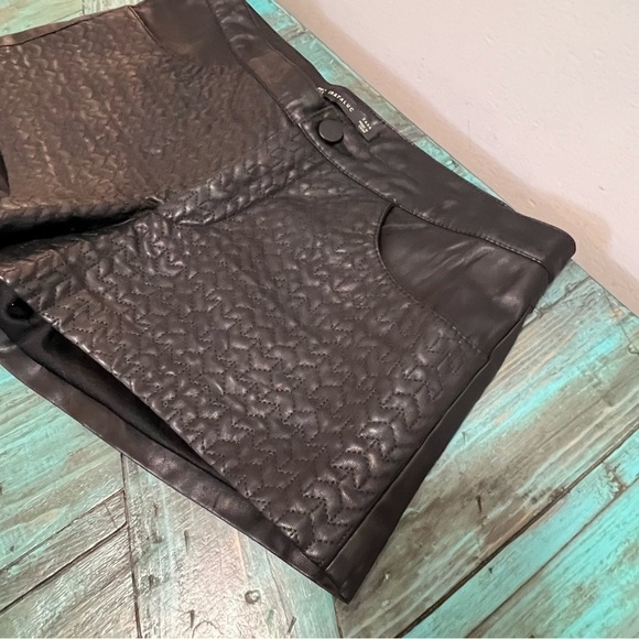Zara Black Faux Leather Shorts Size Small - Picture 4 of 10